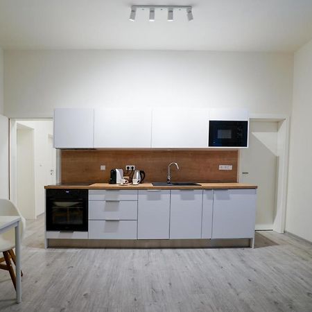 Lucy'S Apartments 2 Όλομουτς Εξωτερικό φωτογραφία